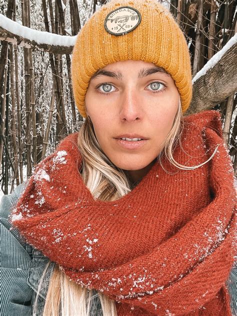 Uncovering the Inspirations and Influences Behind Lauren Jenkins' Soulful Country Sound 19