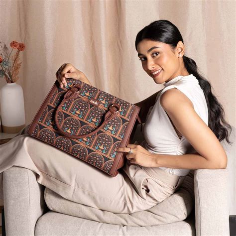 Discover the Most Iconic Indian Handbag Brands You Need to Know