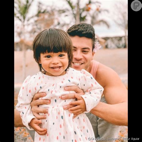 Quem É O Pai Do Arthur Aguiar - Arthur Aguiar é pai de Sophia Cardi - Purepeople