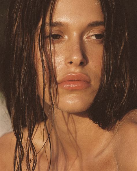 NÚRIA OLIU | I wish there was teleportation🌞 | Instagram