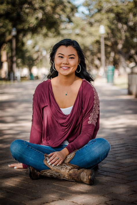 Susie Lin ’18 Senior Session – Bryan-College Station Photographer