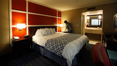 Star Hotel Room Attendant