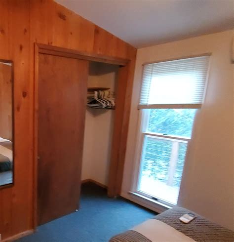 How would you modernize old sliding door closets? : r/Renovations