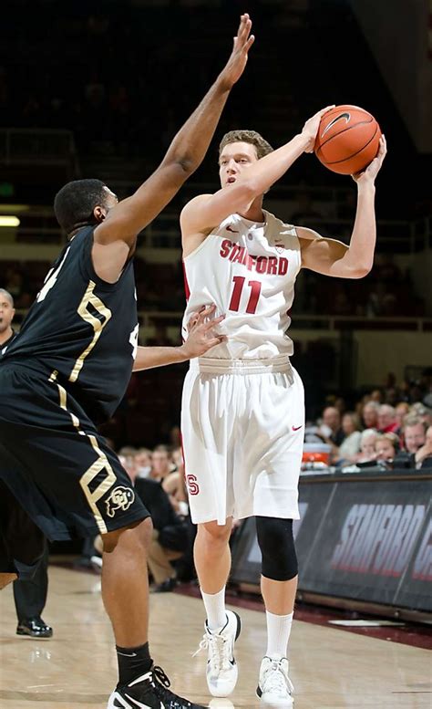 Andy Brown battles injuries to stay at Stanford