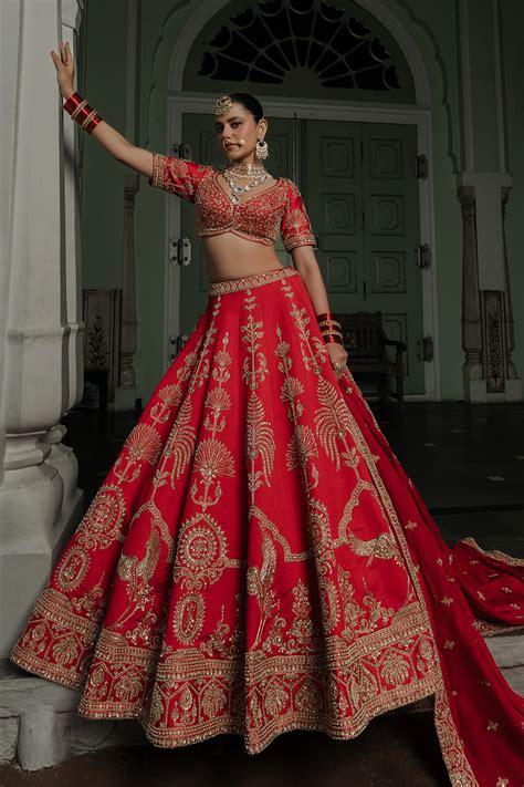 Top Bridal Lehengas to Match Your Style | Samyakk
