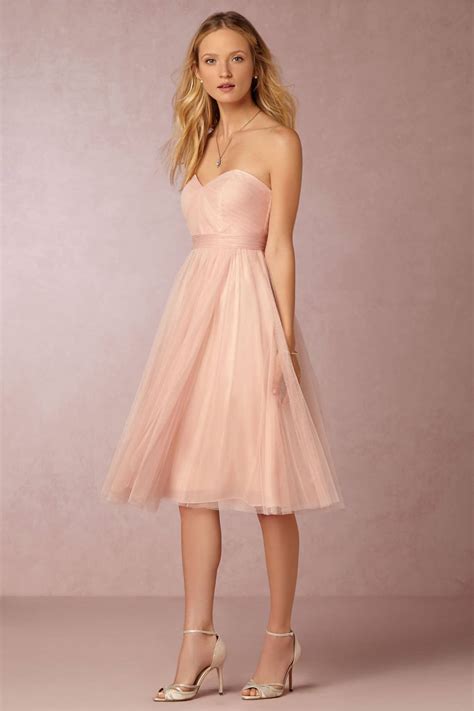 Bohemian Brides Would Approve of These 8 Bridesmaids Dresses