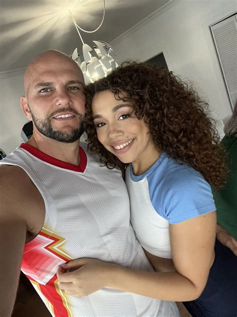 TW Pornstars - 2 pic. Willow Ryder. Twitter. Today on set.🔥😋