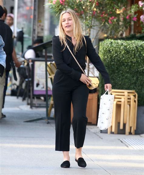Piper Perabo Body Measurements