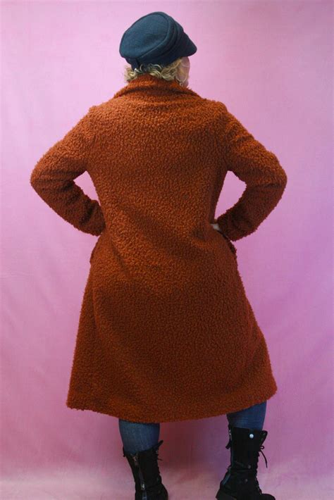 Retro ‘2nd Chapter’ Rust Boucle Midi Coat M/L – Quirky Boutique & Vintage