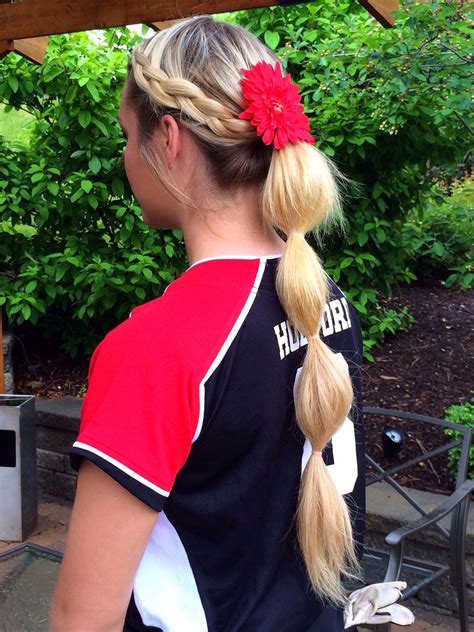 Cute Hairstyles For Softball at Kaitlyn Maund blog