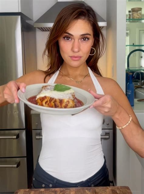 Ok, ma chi è Ana Sofia Fehn, l'ex attrice sexy diventata food blogger