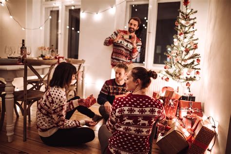 What Is A Christmas Eve Tradition - 40 Best Christmas Eve Traditions to Celebrate With Family