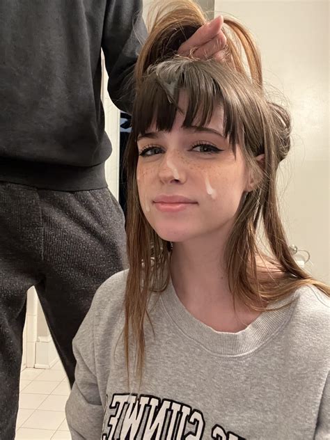 White Girl Nude In Middle Of Streets Porn Reddit