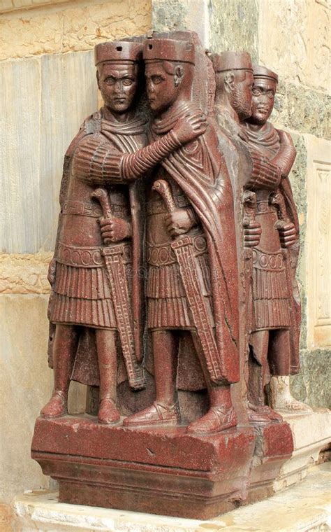 O Que Significa Tetrarca - Las tetrarcas imagen de archivo. Imagen de diocleciano - 33599109
