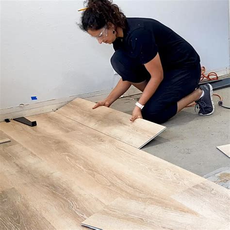 Installing Vinyl Plank Flooring For Beginners - Anika's DIY Life