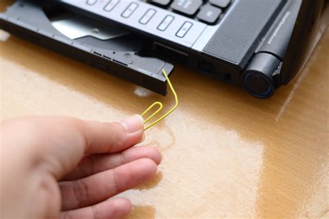 Cd Stuck In Home Cd Player at Maureen Baker blog