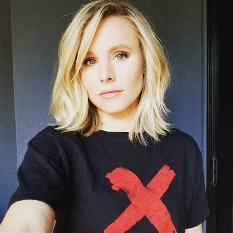Kristen Bell's Summer Beauty Secret Involves Wearing Gloves?
