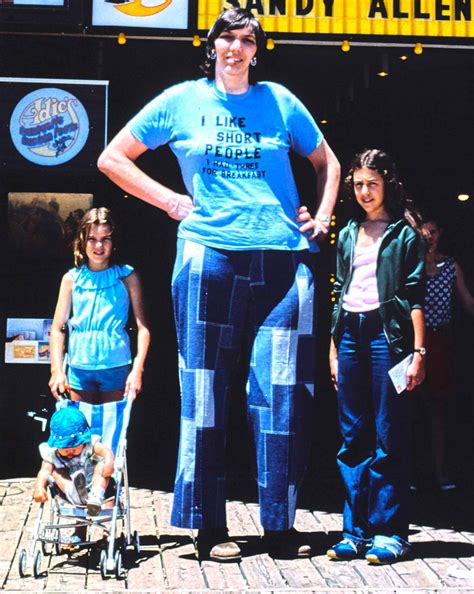 Sandy Allen: The Tallest Actress on Record - Malevus