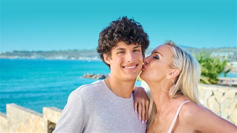 Watch MILF Manor | HBO Max