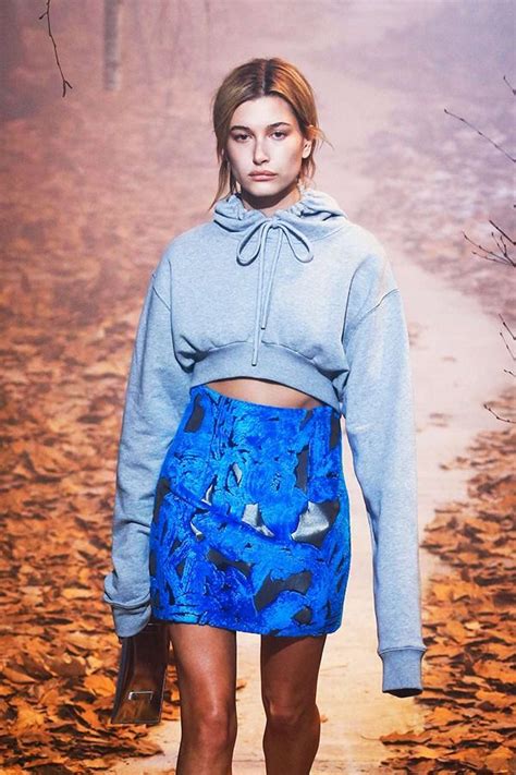 You’ve Never Seen Bella Hadid And Hailey Baldwin Like This Before ...