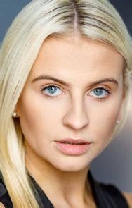 Джорджія Вуд - смотреть фильмы и сериалы онлайн