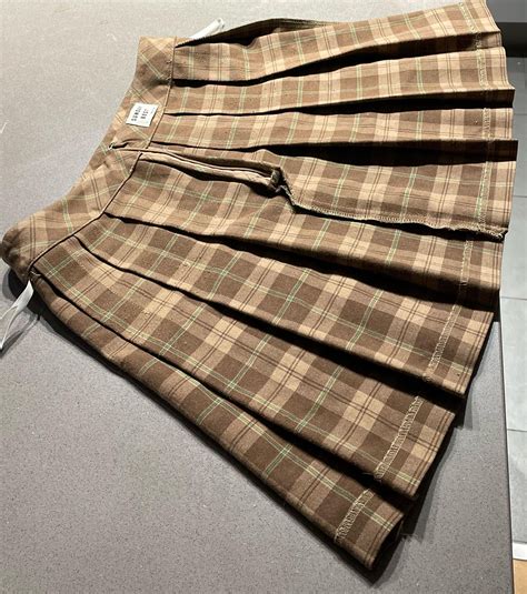 Photographers debate d50 vs newer models for street art 6