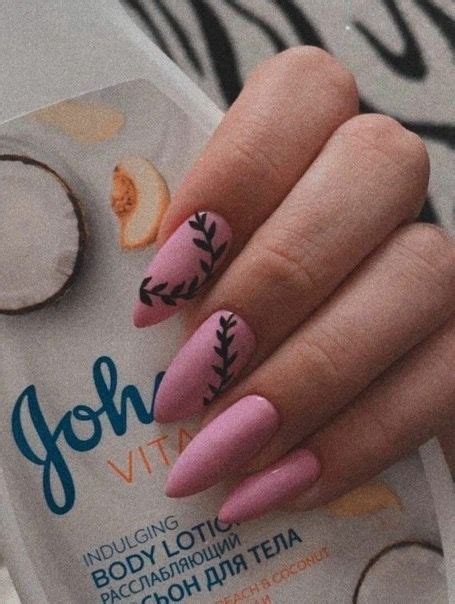 Pin di Valeria su Ногти