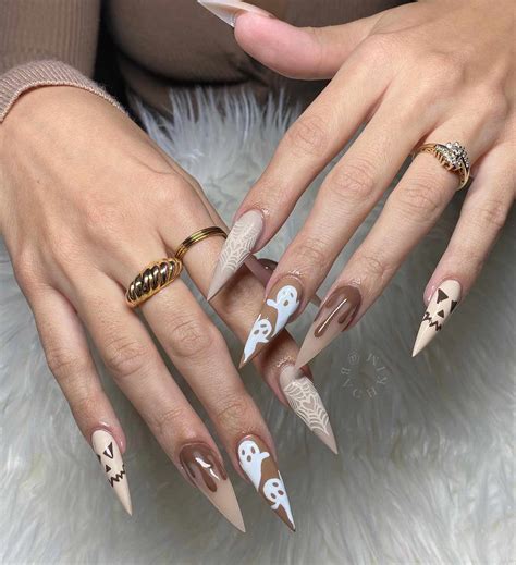 Spookify Your Nails with These Disney Halloween Nail Designs - Get ...