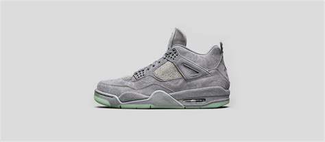 ᐅ KAWS x Air Jordan 4 - #SNKR