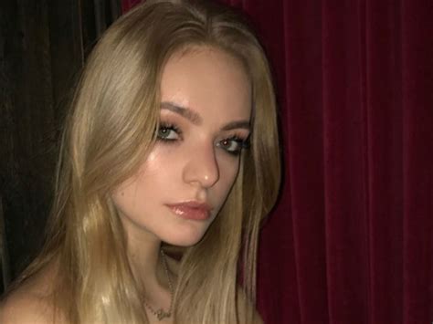 Лиза Пескова променяла платье на хиджаб - Экспресс газета