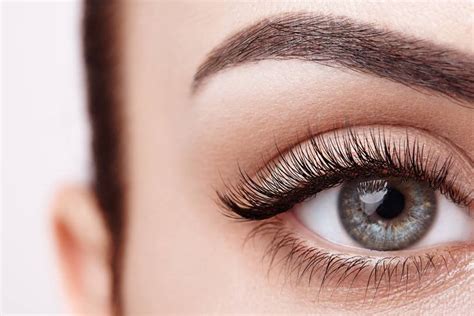 long  fake lashes  beautyfashionclub