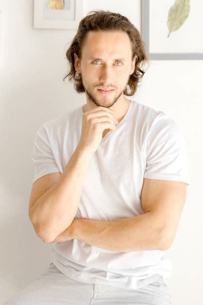 fine white men pictures freepik