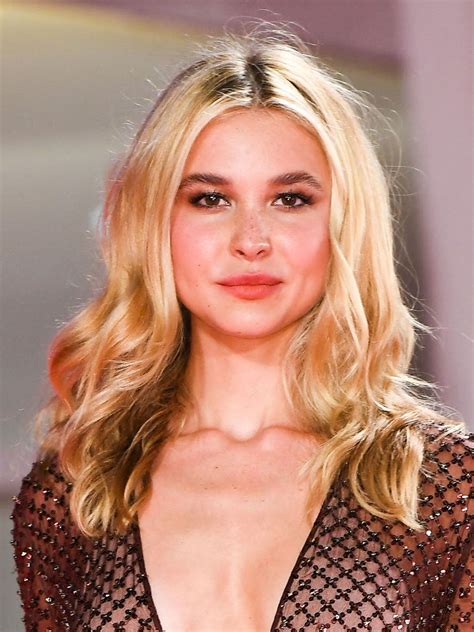 Isabel May : News - AlloCiné