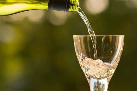 White Wine and High Blood Pressure: Is it safe?