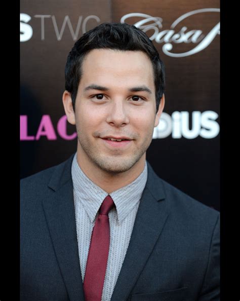 Photo : Skylar Astin à la première de Lovelace à l'Egyptian Theatre de