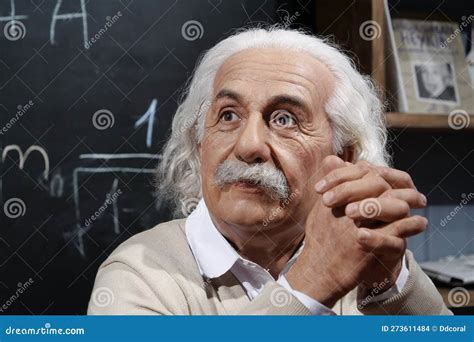 greatest  famous physicist   time nobel laureate albert