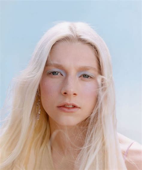 Hunter Schafer | Makeup looks, Hair beauty, Beauty