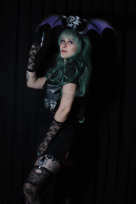 Nurse Morrigan from Darkstalkers : r/CosplayForEveryone