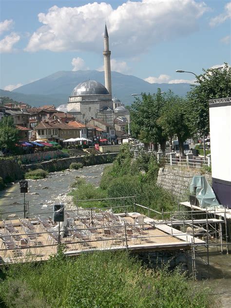 Milena Velba West Pregnant