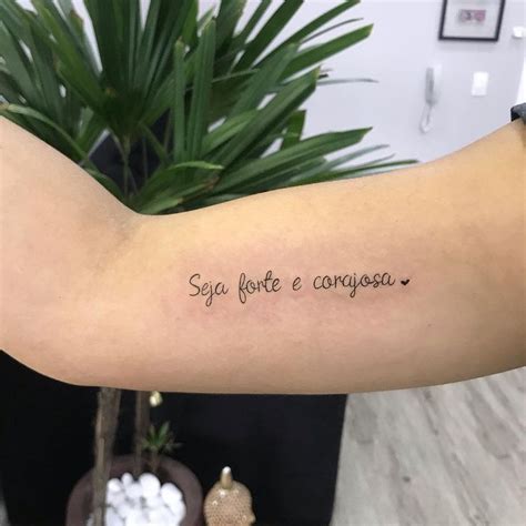 Seja Forte E Corajosa Tatto - Seja forte e corajosa: 40 opções de tatuagem com a frase bíblica ...