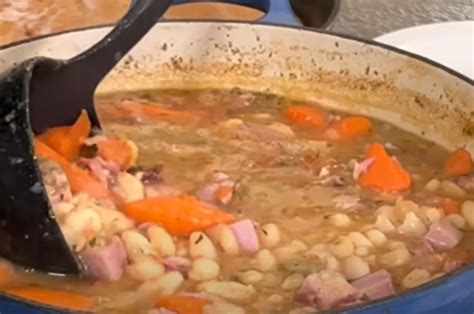 White Bean and Ham Hock Soup - Healthy Diet Recipes World