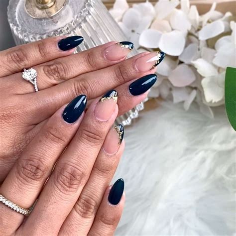 16 Navy French Manicure Ideas That Bring the Moody Blue to Your Nails