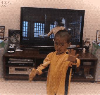 hilarious funny gif | WiffleGif