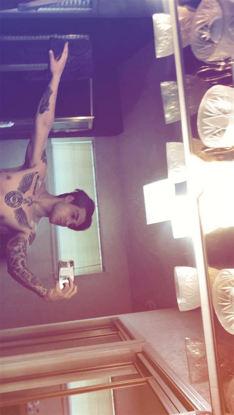 Pin by LÏÅ PÏÅ🍑 (add me on rp boards on brayden bradshaw | Hot white