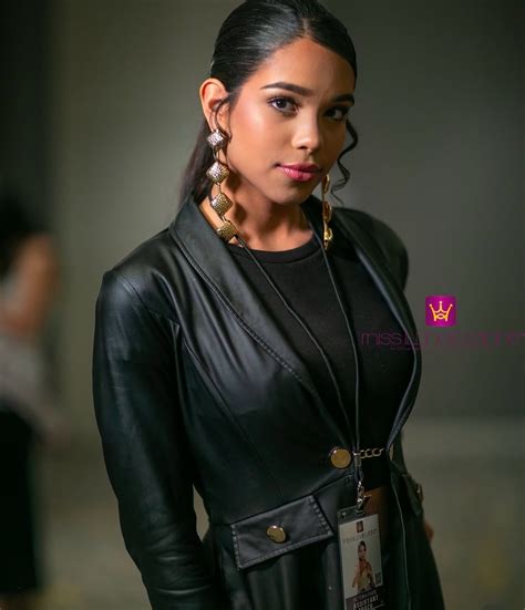 Victoria Paris (@victoriaparism) • Instagram photos and videos