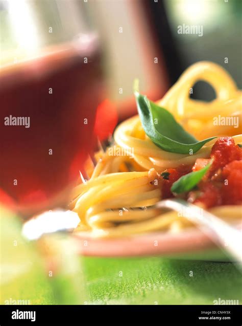 Spaghetti with tomato sauce Stock Photo - Alamy
