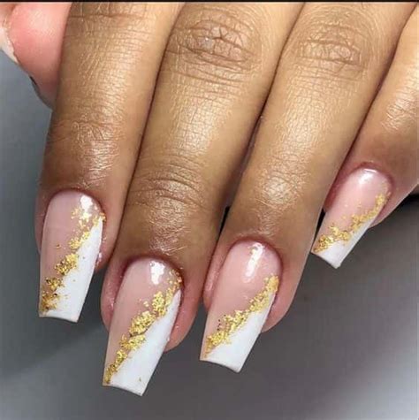 Unha Branca Com Folha De Ouro - Unha Decorada Com Folha De Ouro - Unha Decorada Simples