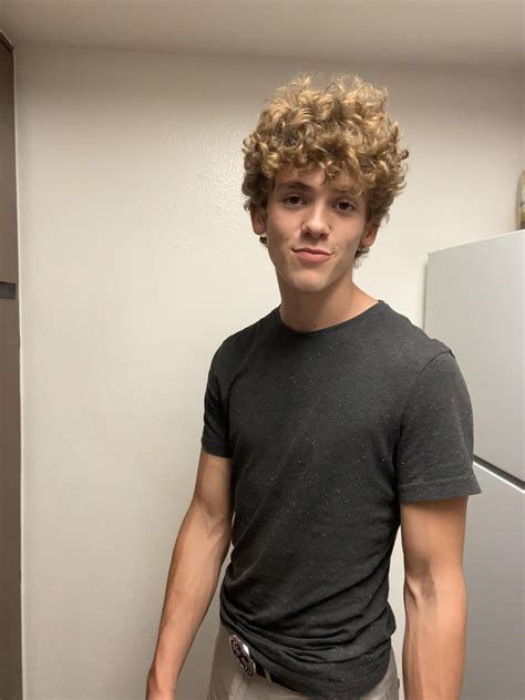 Britni kitten (u/britnikitten) - Reddit