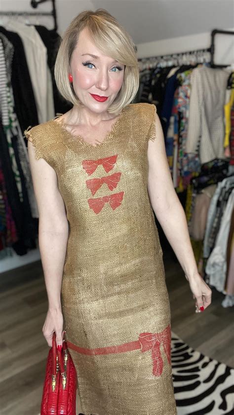 I find the best vintage ever at vintage faires! ☺️👗 Ask me where I