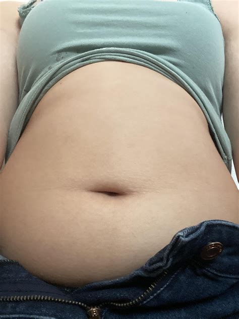 Just a water and bread bloat : r/BellyExpansion